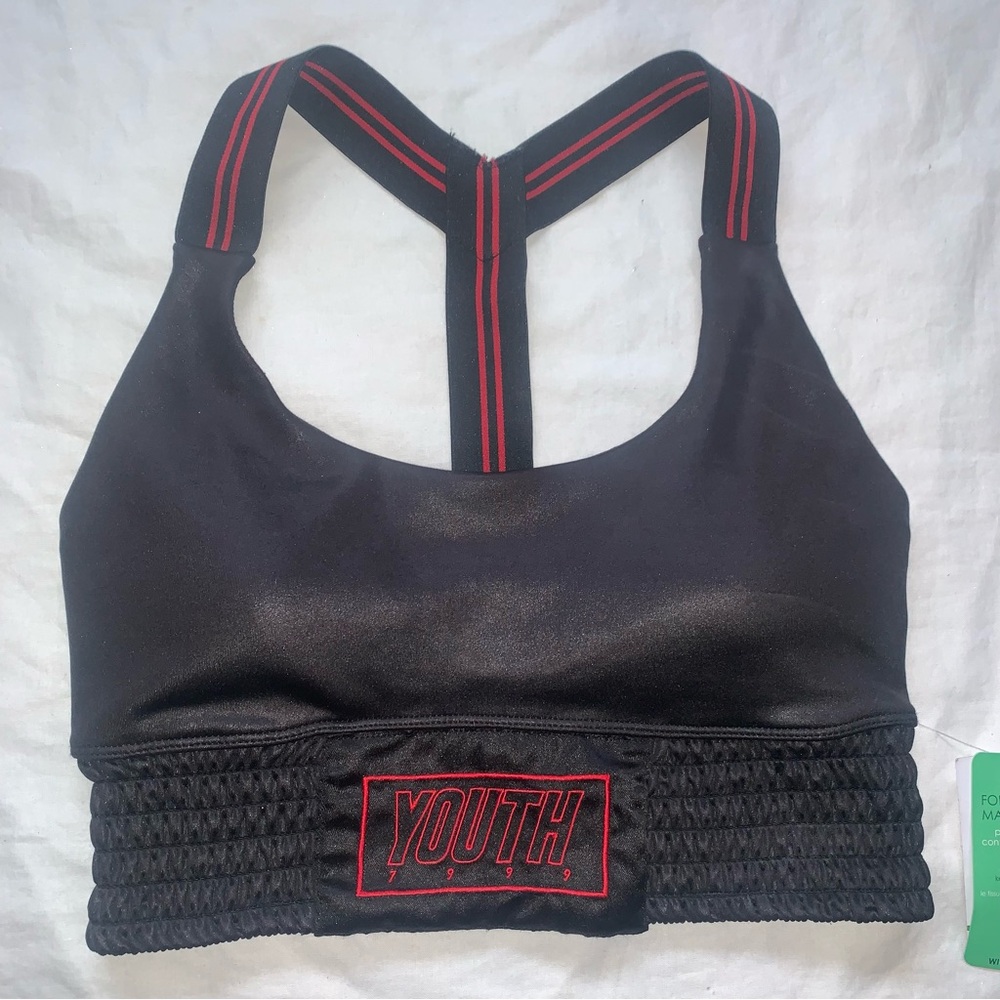 BNWT YOUTH 7999 red & black Sports bra